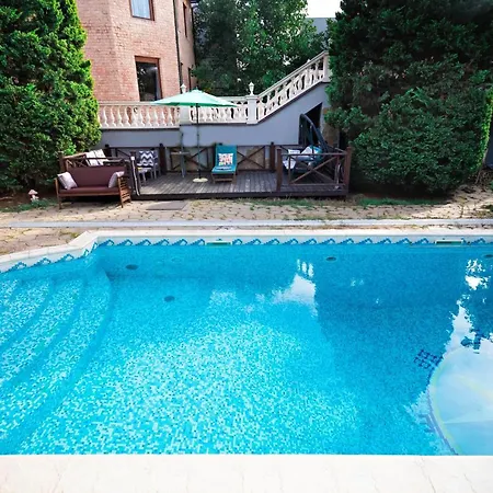 Vip Riviera Pool & Beach