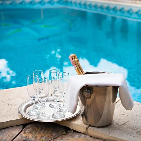 Vip Riviera Pool & Beach