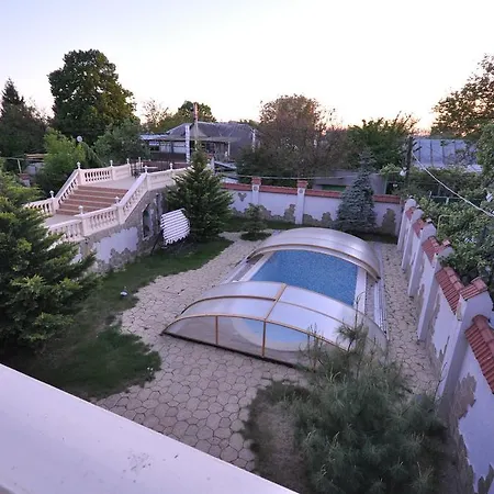 Vip Riviera Pool & Beach * Odesa
