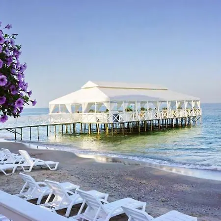 Vip Riviera Pool & Beach *