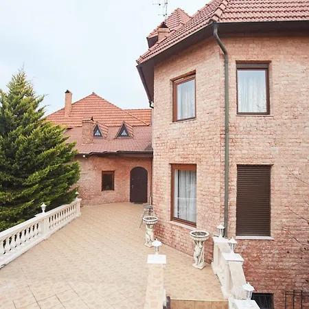 Villa Vip Riviera Pool & Beach Odesa